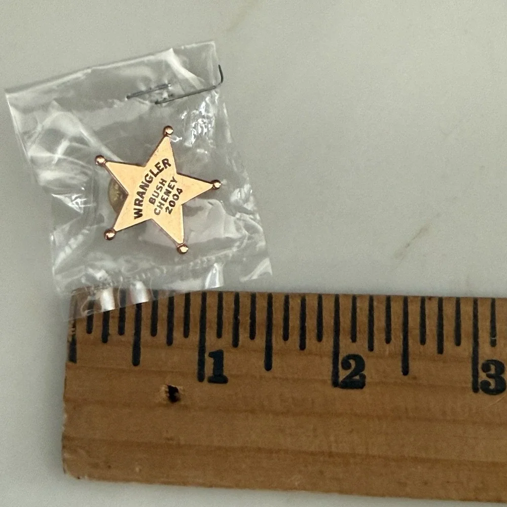 George W. Bush 2004 Cheney Badge Political Button Campaign Wrangler Star Pin NIP
